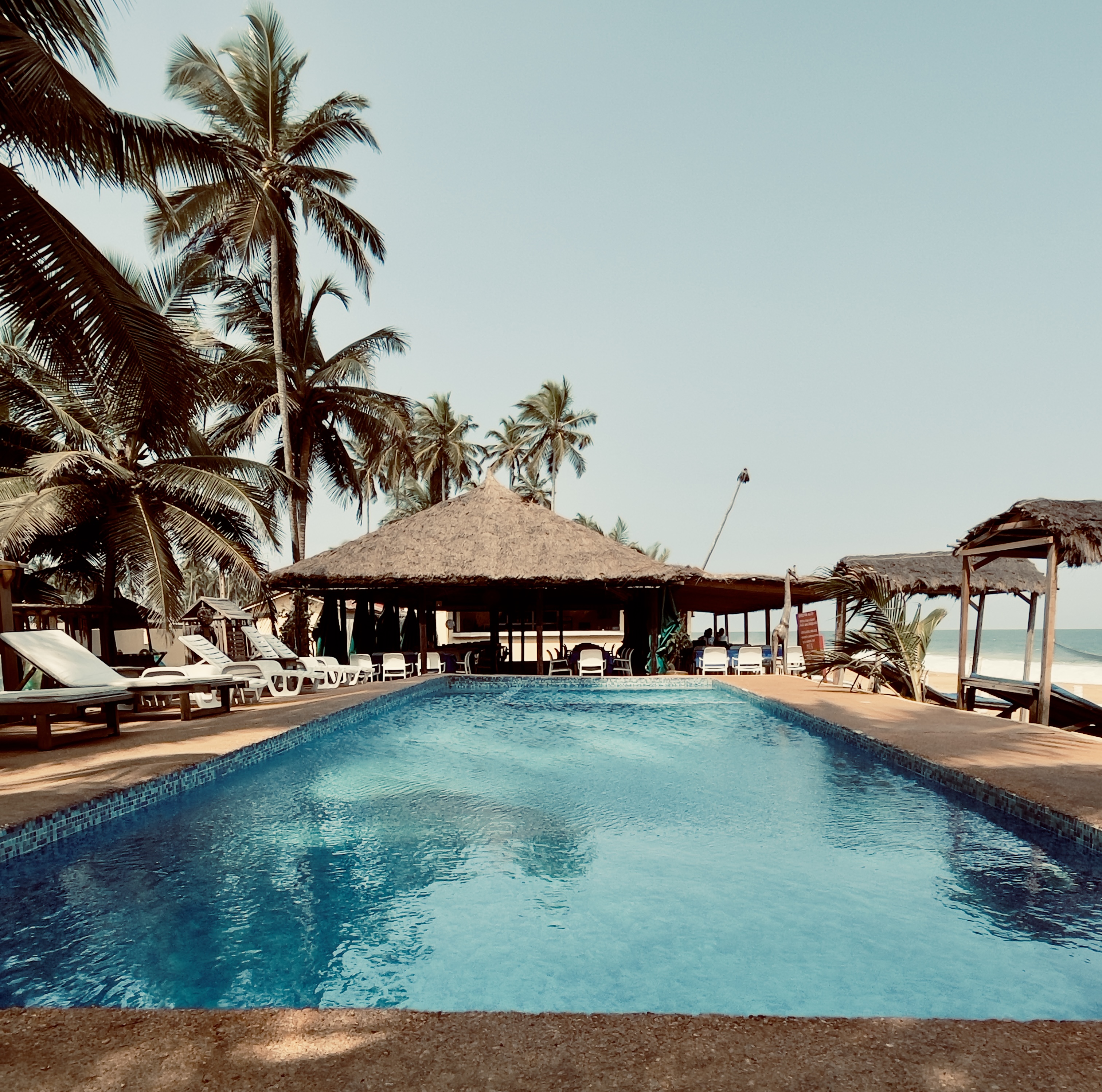 Façade de l'Allya Beach Hôtel